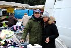 Giovanni Pieroni e Rita Silvestrini durante il mercato del 18 dicembre