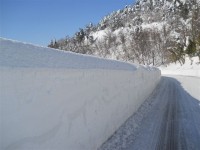 Le strade di Arcevia sepolte dalla neve