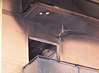 Il terrazzo dell’appartamento andato a fuoco