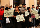 Il sit-in di residenti e attivisti davanti al Tribunale di Senigallia